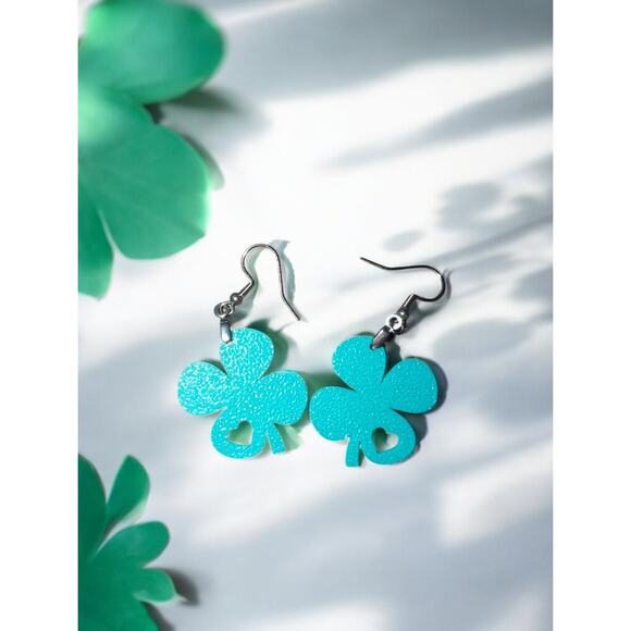 Lucky Clover Earrings – Stylish Charm for‎ St. Patrick's Day or Any Occasion - Picture 1 of 1